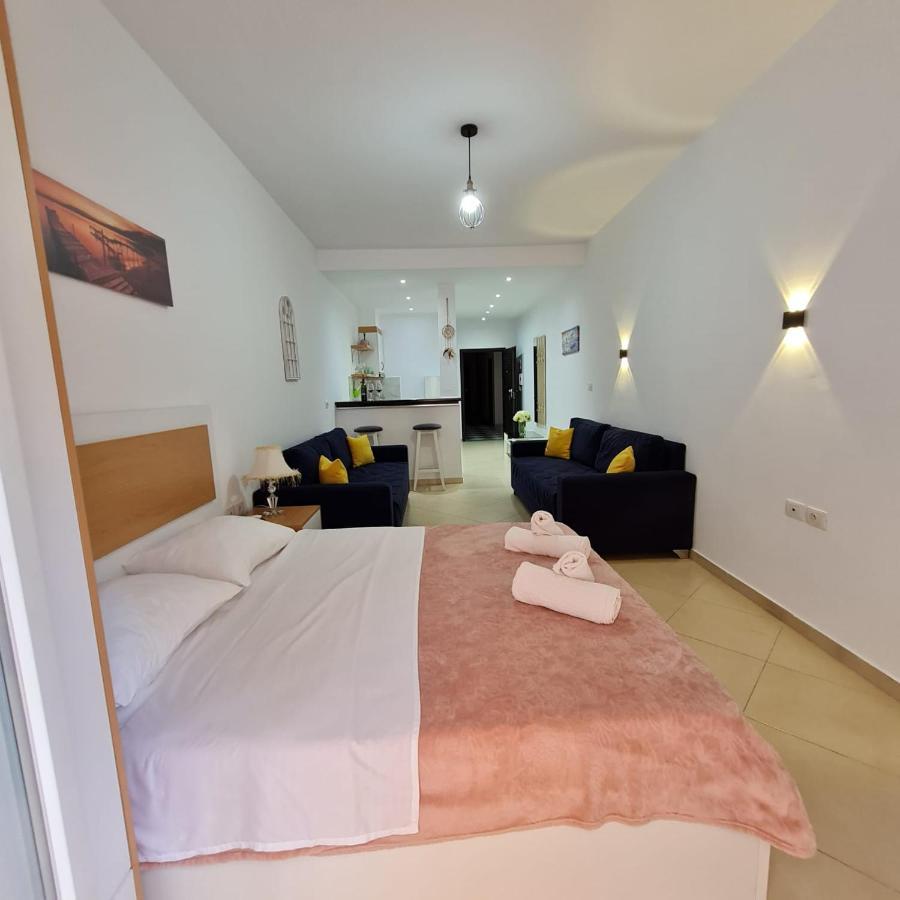 Studio By The Beach - Vlorë Εξωτερικό φωτογραφία