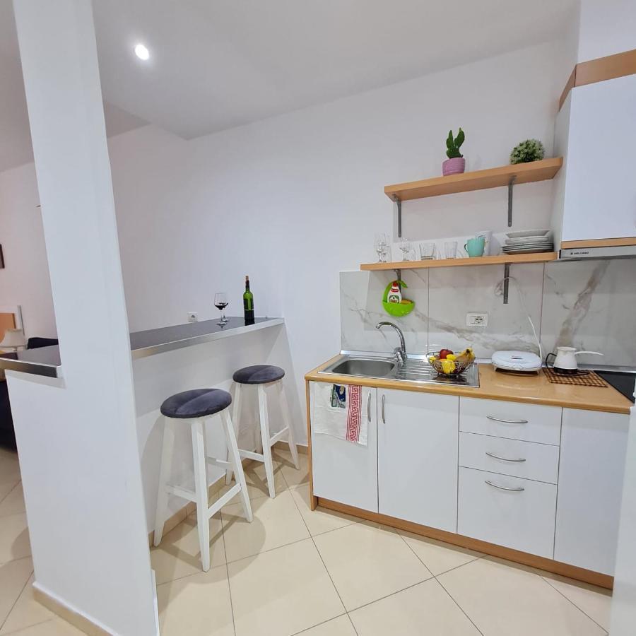 Studio By The Beach - Vlorë Εξωτερικό φωτογραφία