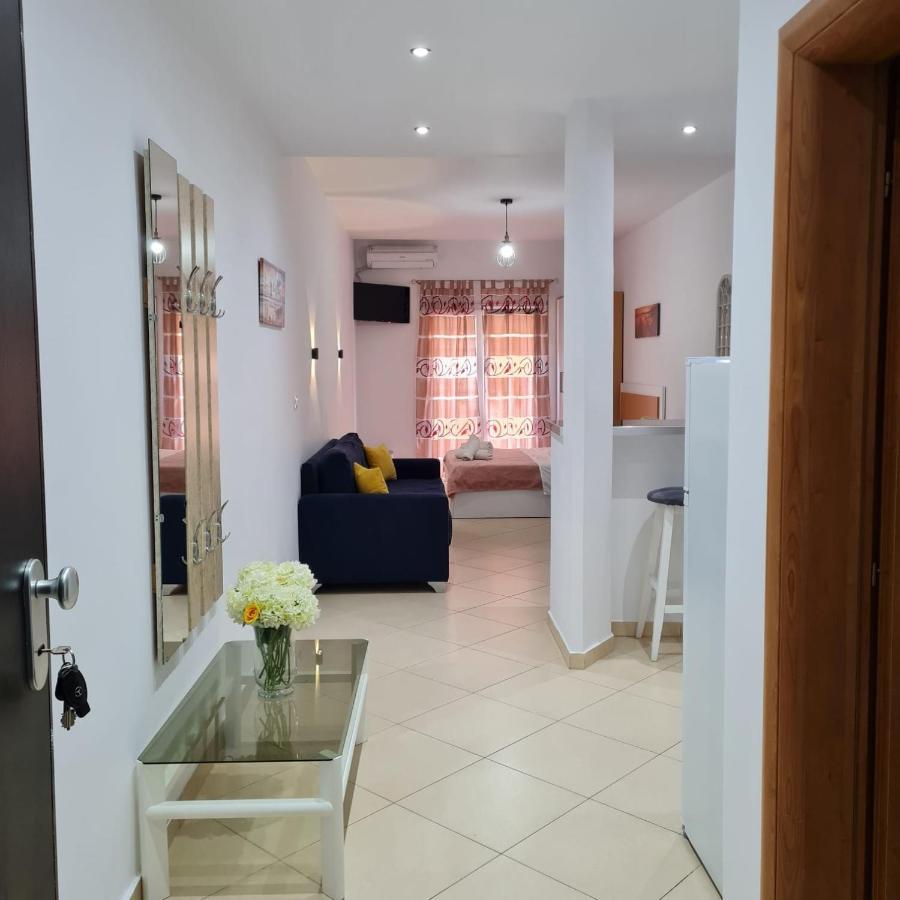 Studio By The Beach - Vlorë Εξωτερικό φωτογραφία