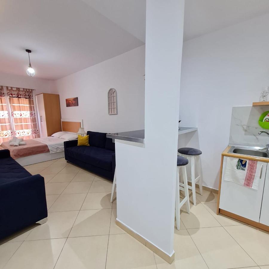 Studio By The Beach - Vlorë Εξωτερικό φωτογραφία