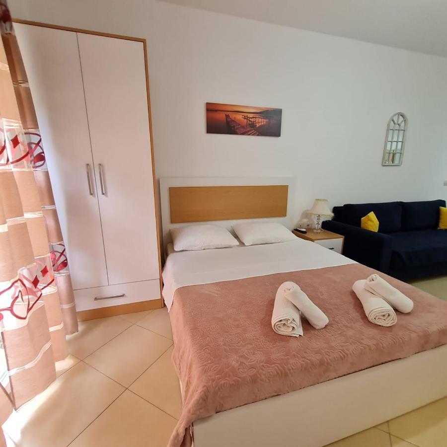 Studio By The Beach - Vlorë Εξωτερικό φωτογραφία